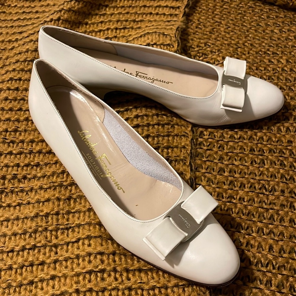 Woman shoes